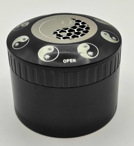 Młynek metalowy 4 częściowy z popielniczką